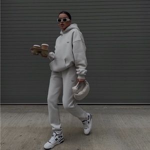 MESHKI Bernie Oversized Unisex Hoodie & Frankie Unisex Jogger